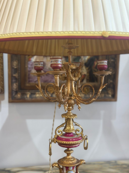 Coppia di lampade in porcellana di Sèvres della fine del XIX secolo 