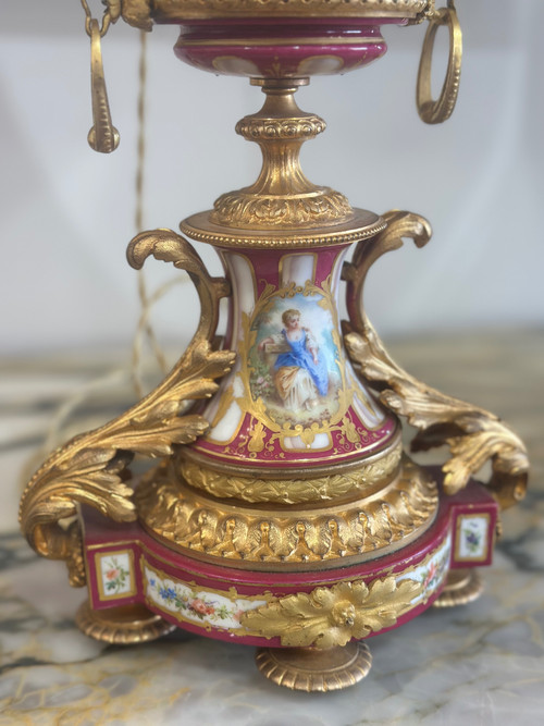 Coppia di lampade in porcellana di Sèvres della fine del XIX secolo 