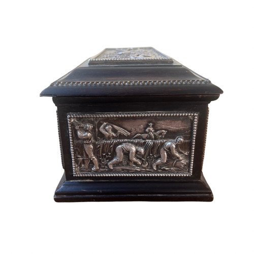 Ebony Box with Repoussé Silver Metal Plate - Representation of the 4 Seasons - 19th Century