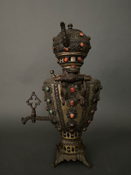 Samovar in brass copper Tibet XXth filigree with inlays