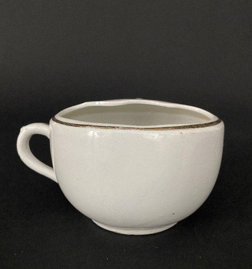 Porcelain sick bottle Red Cross war of 14-18