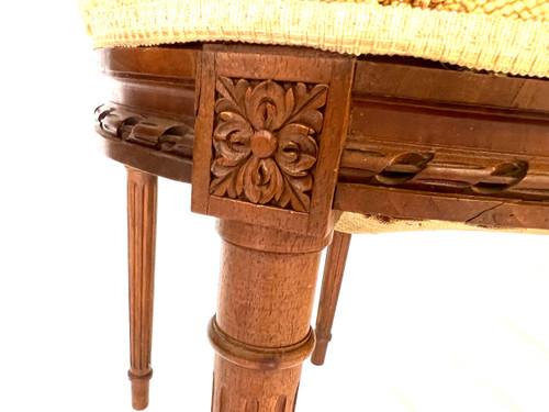 Paire de chaises d'appoint style Louis XVI