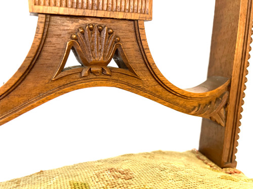 Paire de chaises d'appoint style Louis XVI