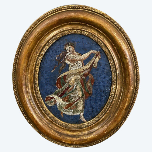 Placca in micromosaico danzatrice greca in cornice ovale antica del XIX secolo