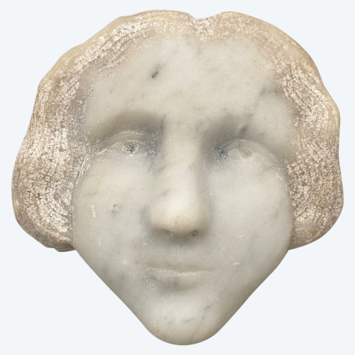 Head of a young girl in marble in the style of the Haute Époque 20th century sculpture