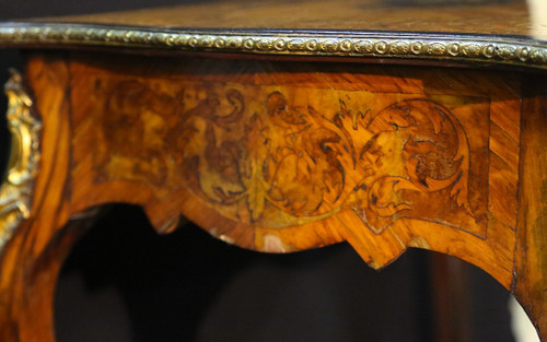 Table marquetée Napoléon III XIXème siècle 
