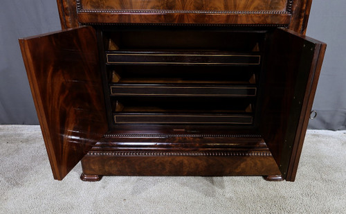 Piccolo Secretaire in Radica di Mogano, Periodo Restauro - Inizio XIX Secolo