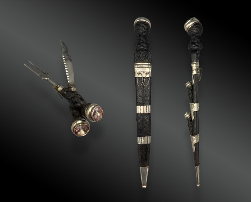 Scottish KNIFE called DIRK. Scottish work, early 20th century.