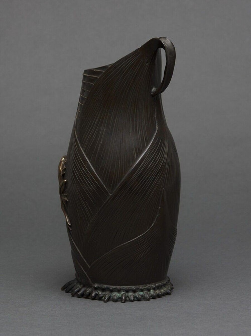 Bronzekrug Japan Schokoladenpatina Frosch in Rundform XIX.