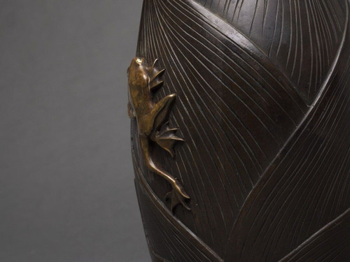 Bronzekrug Japan Schokoladenpatina Frosch in Rundform XIX.