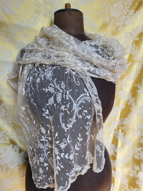 Etole en tulle brodé, époque vers 1900