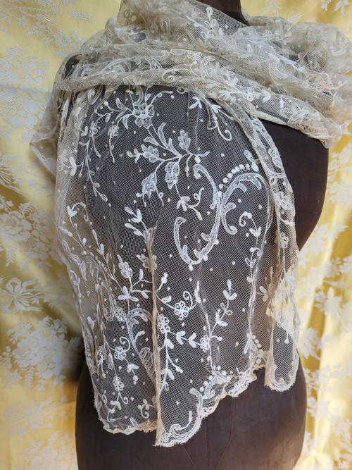 Etole en tulle brodé, époque vers 1900