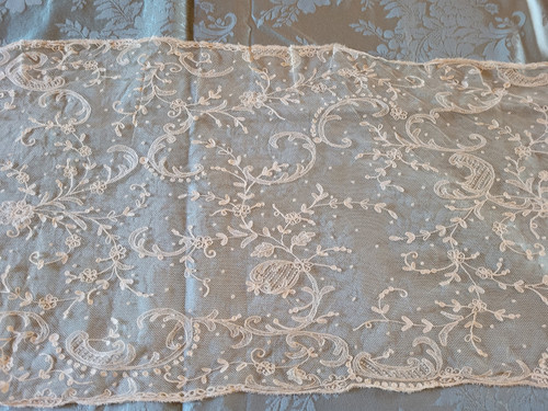 Etole en tulle brodé, époque vers 1900