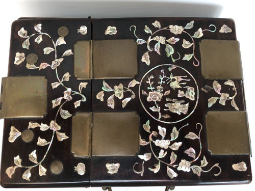 Cabinet China or Indochina 19th century ironwood inlaid with mother-of-pearl marquetry