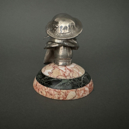 Mascotte automobile Bruce Bairnsfather Old Bill Copyright bronze argenté