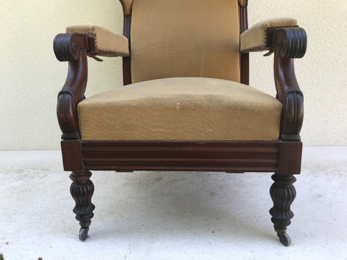 Sessel Voltaire mit Ohren alt Mahagoni Restaurationszeit Modell neigbar