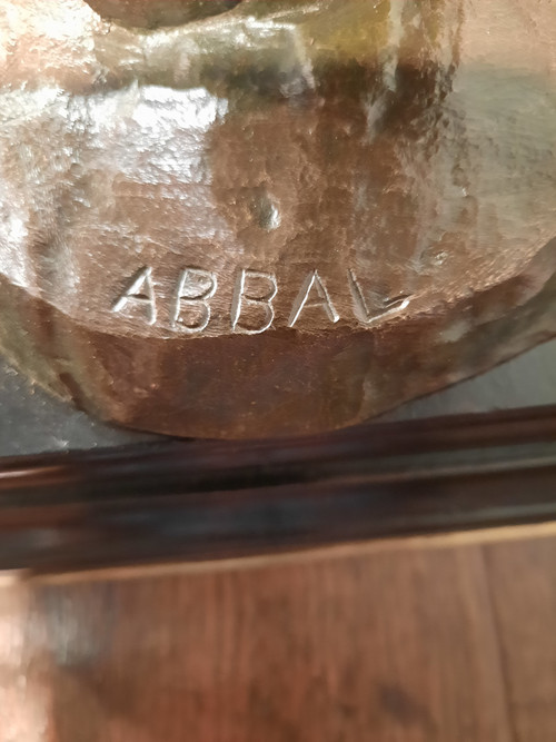 Bronze représentant une bergère et son chien, signé ABBAL.