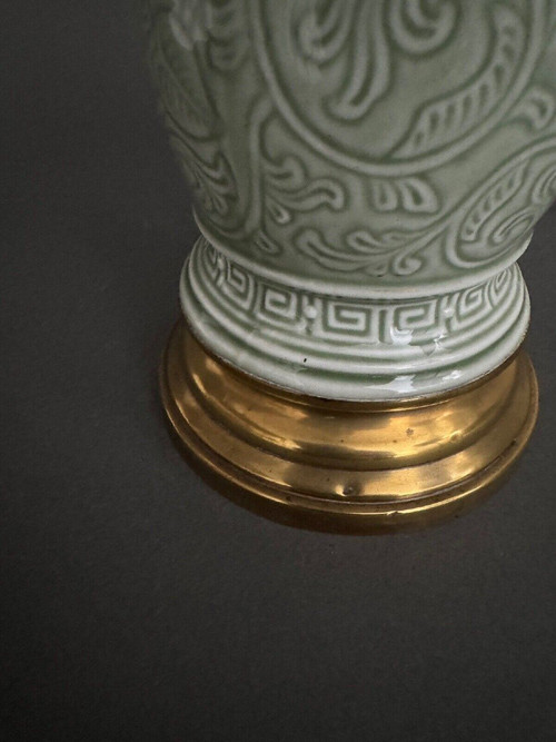 Lampe Napoléon III en céladon vert sur une base en laiton
