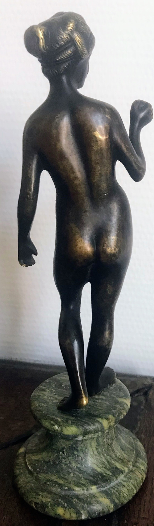Venus with golden apple , Italy 17th century