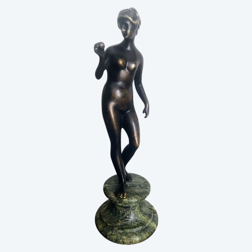 Venus with golden apple , Italy 17th century