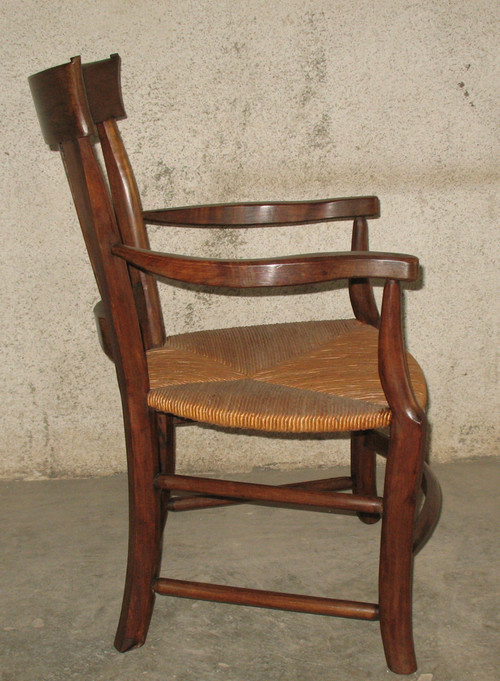 Pair of Restoration-period straw-covered armchairs in walnut Origin Périgord 19th century Directoire style