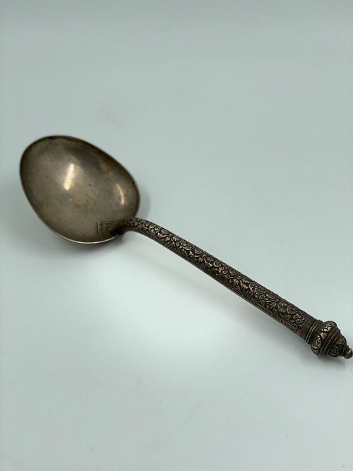 Silver spoon China with foliage decoration late 19th century