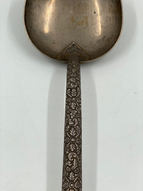 Silver spoon China with foliage decoration late 19th century