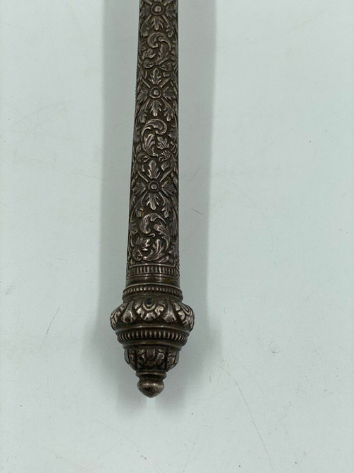 Silver spoon China with foliage decoration late 19th century