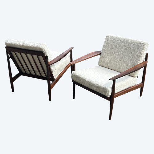 Paar Skandinavische Teakholz-Sessel Neu gemacht Um 1960