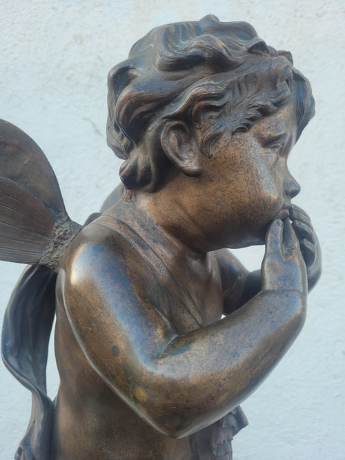 Bronzo di putto alato in piedi, fine XIX secolo inizio XX secolo