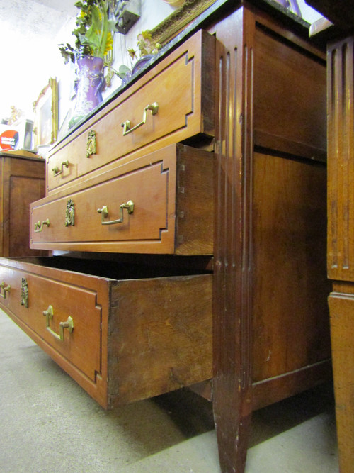 Louis XVI chest of drawers