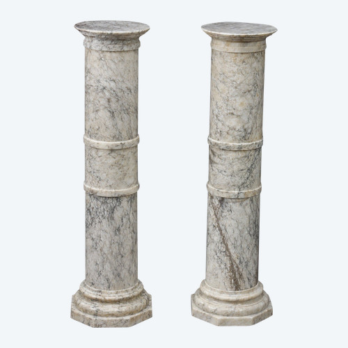 Coppia di colonne in alabastro venato