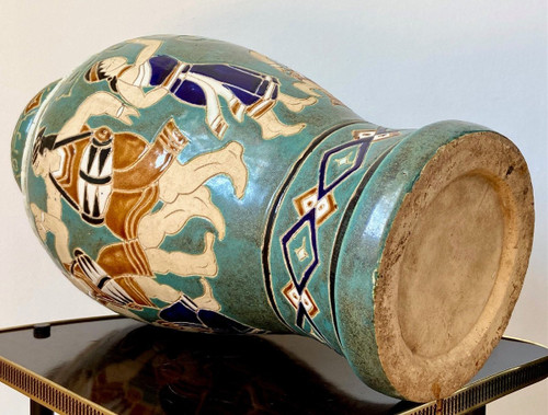 Vietnam, anni 1950/1960, vaso in ceramica di Bien Hoa decorato con danzatori e musicisti.
