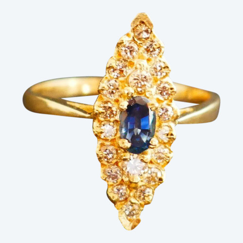 Bague Marquise Saphir Et Diamants, Or Jaune 18 Carats.