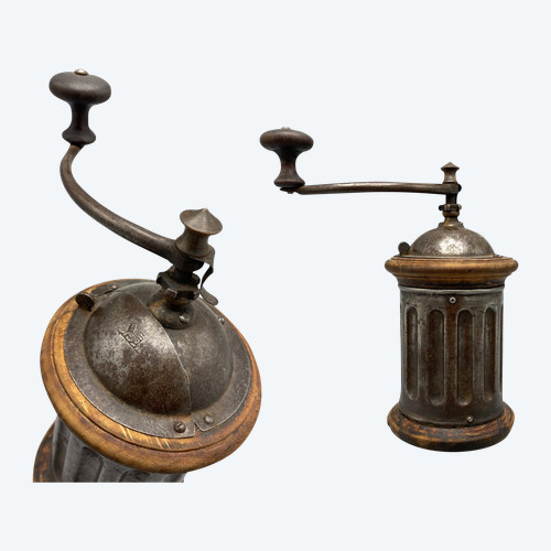 Kaffeemühle Peugeot Frères Modell G2 Frankreich XX.