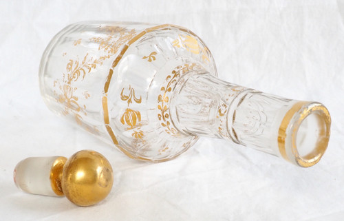 Louis XVI period carafe in cut and gilded glass - 18th century