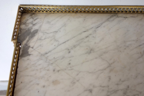 Cassettone da ufficiale del Direttorio Luigi XVI in mogano maculato in stile Molitor fine XVIII secolo