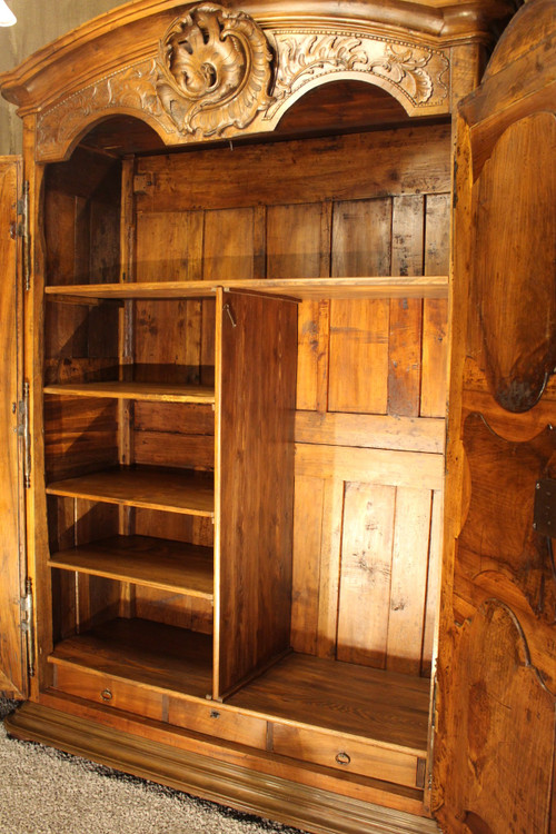 Lyoner Schrank 18. Jahrhundert