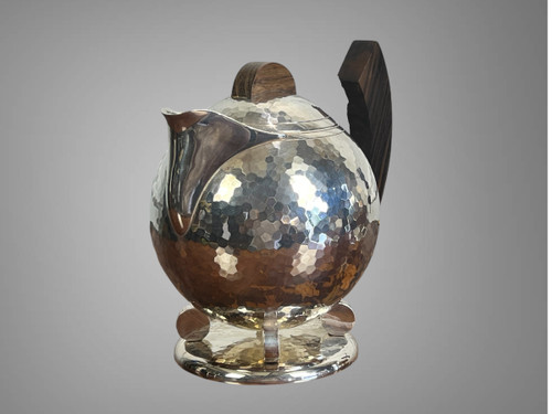 JEAN DEPRÉS ( 1889-1980 ) / HAMMERED SILVER-PLATED TEA AND COFFEE SET