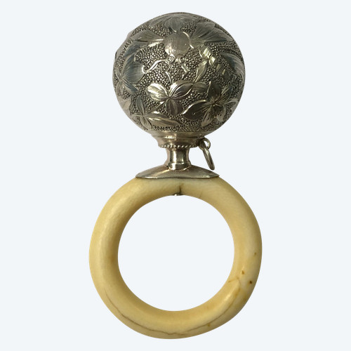 Antico sonaglino ART NOUVEAU in argento massiccio punzonato Anello da dentizione in avorio