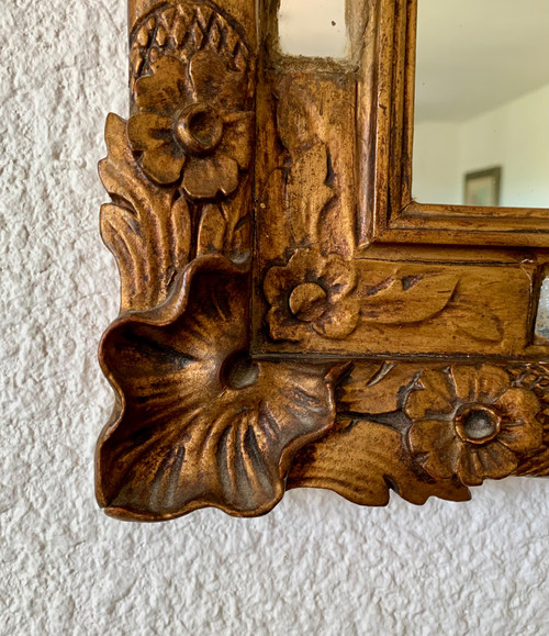 Miroir à parecloses bois doré 