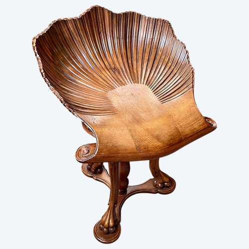 Shell-Shaped Musician's Seat, 19th Century