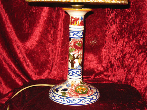 Gien earthenware candlestick lamp decorated with peonies with its original lampshade
