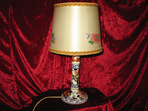 Gien earthenware candlestick lamp decorated with peonies with its original lampshade