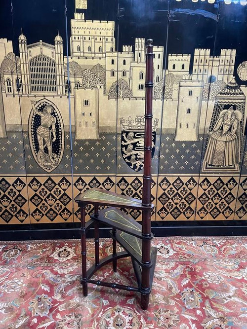 Stepladder - English Library Staircase