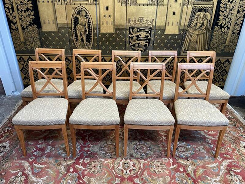 Suite de 9 chaises de style Louis XVI-Directoire