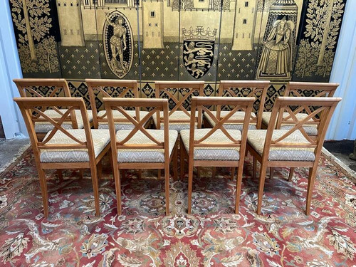 Suite de 9 chaises de style Louis XVI-Directoire