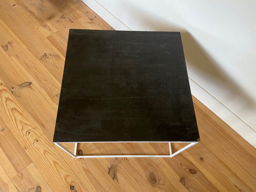 Table basse ou table d'appoint carrée en ardoise.