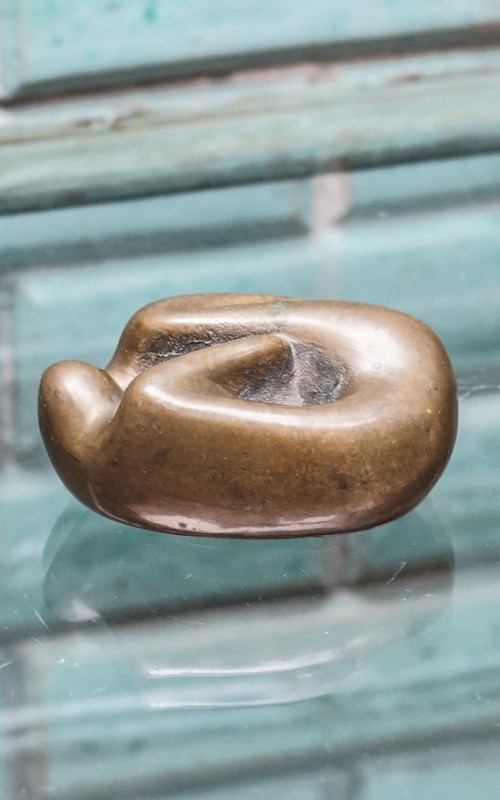 Small sculpture Woman in Bronze 1983