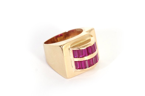 Bague Tank rubis en or 18 karats, rubis de synthèse, bijou ancien, bague tank, bijou rétro
